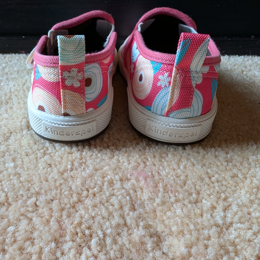 🌸 NWOB Kinderspel Confetti Flower Slip-On Sneakers - Picture 6 of 6